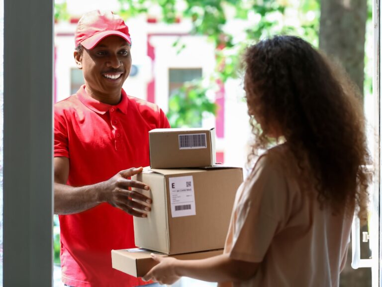 Smart Errands: How to Use Safi Rides to Send Parcels Across Town